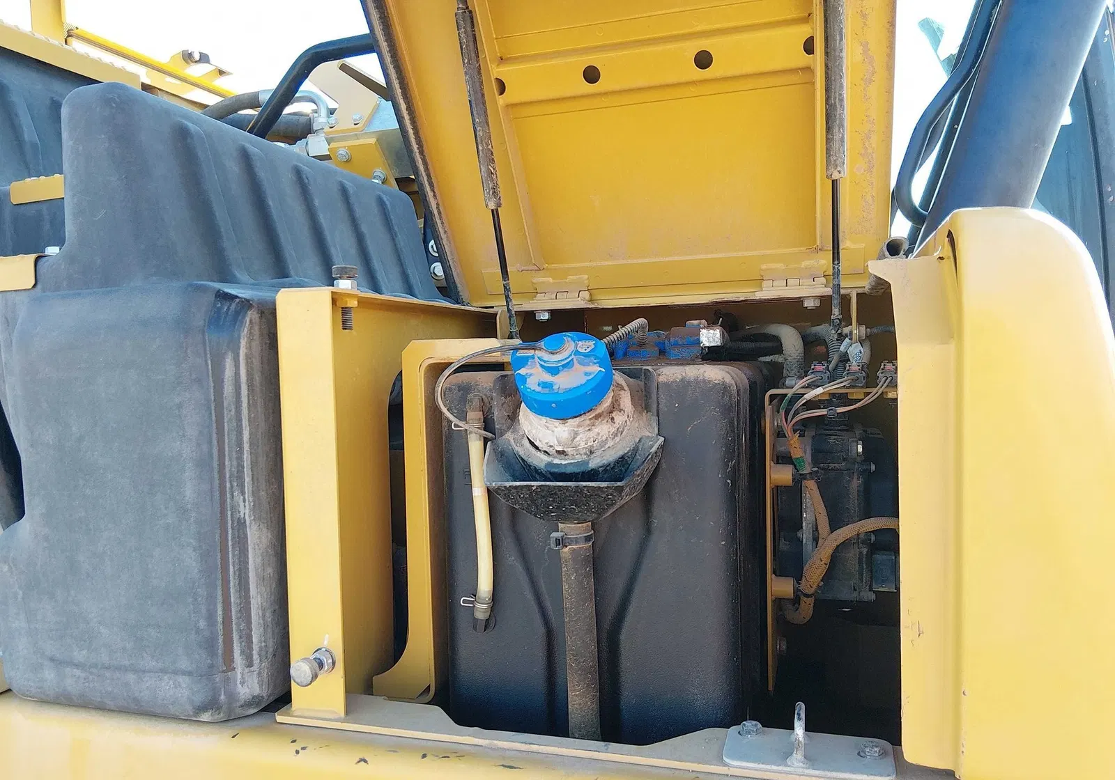 2021 Caterpillar 320