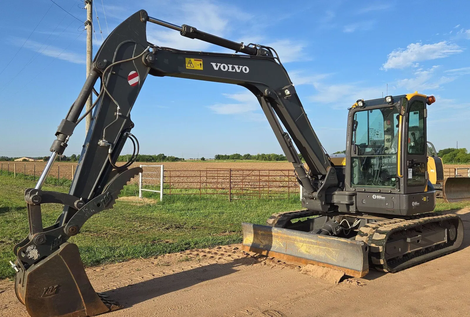 2023 Volvo ECR88D
