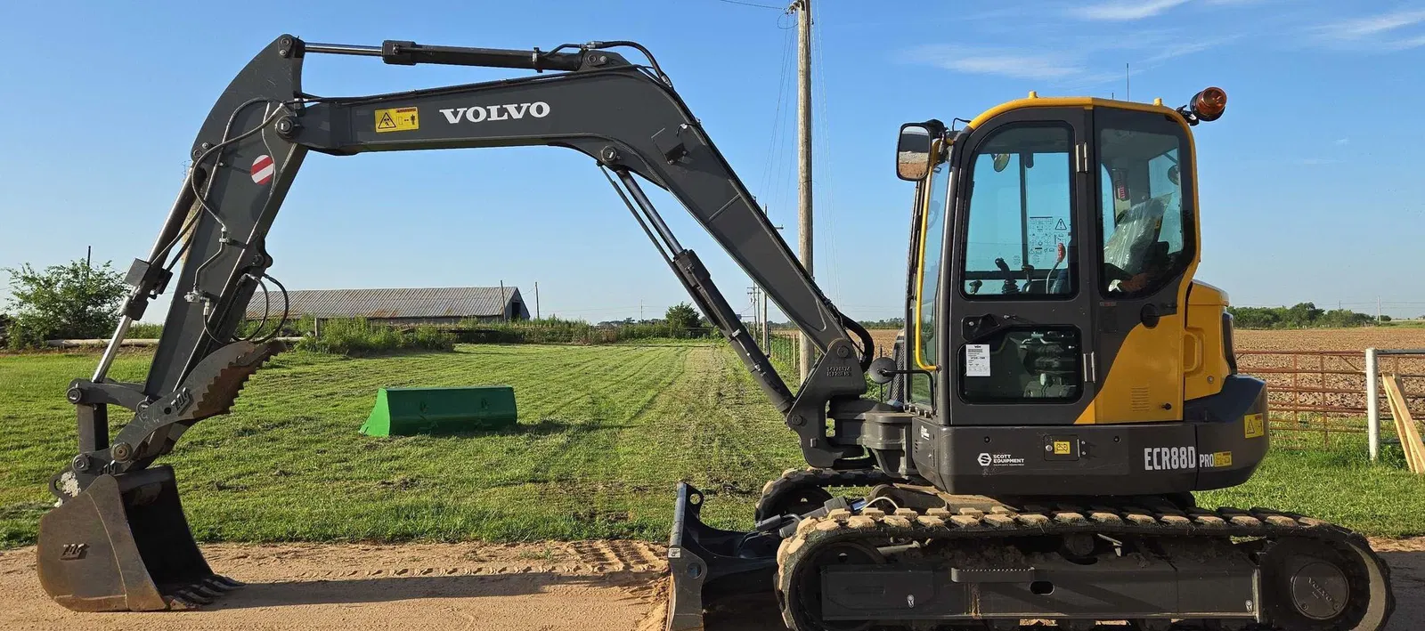 2023 Volvo ECR88D