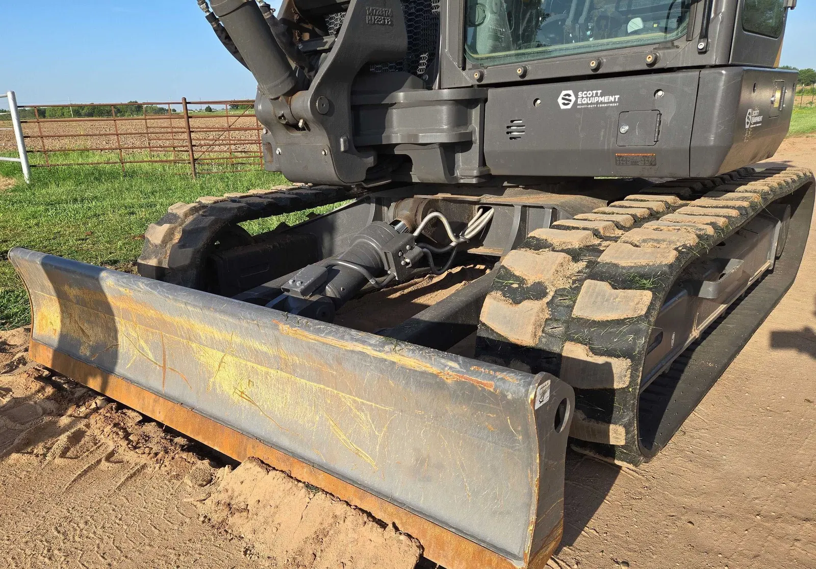 2023 Volvo ECR88D