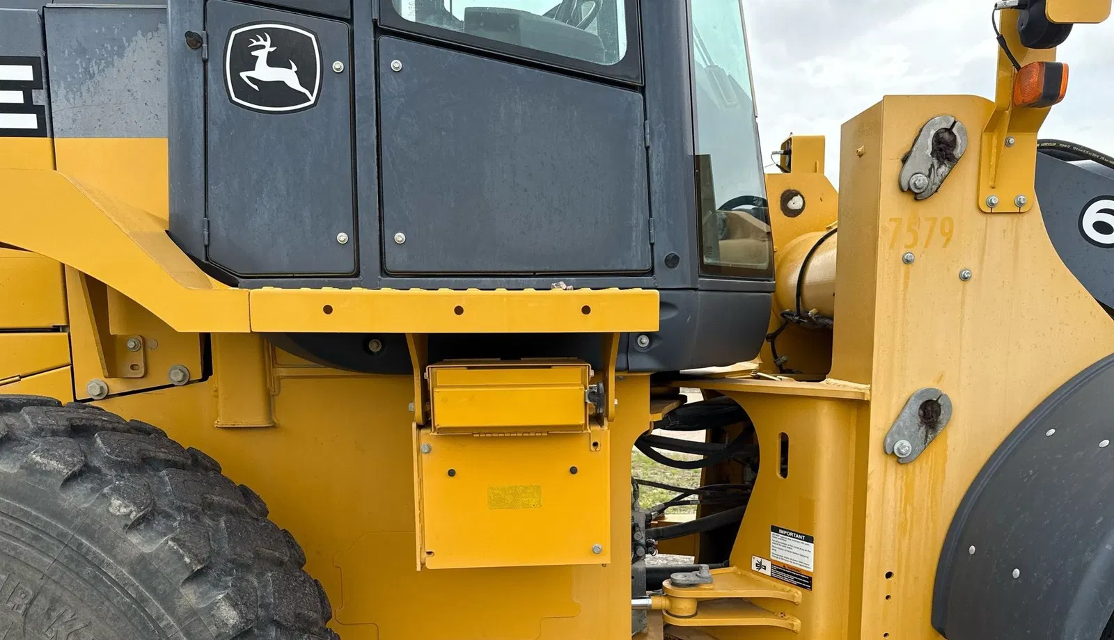 2018 John Deere 624K-II
