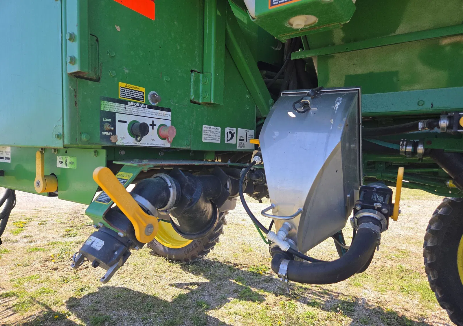 2012 John Deere 4830