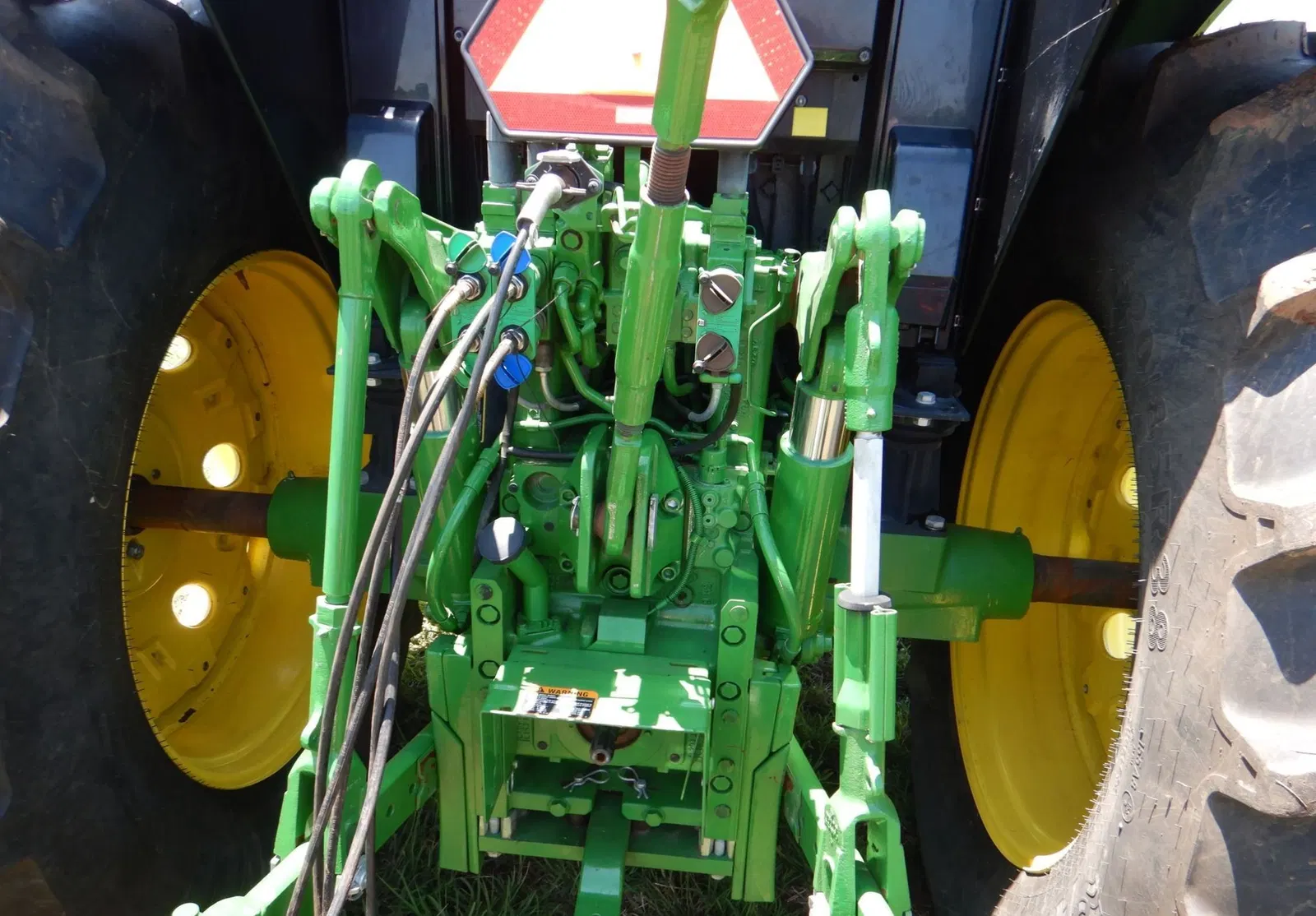 2019 John Deere 6145M