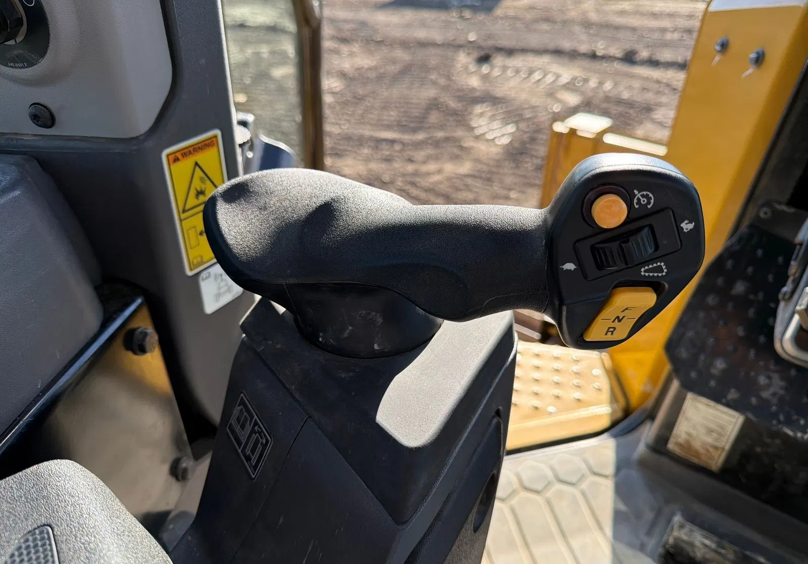 2024 Caterpillar D5
