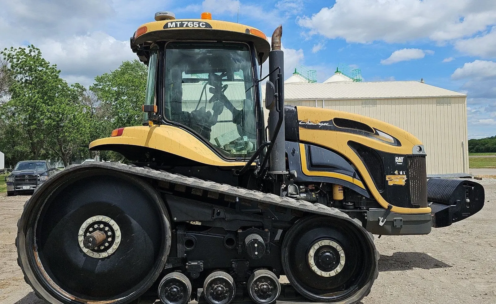 Challenger MT765C