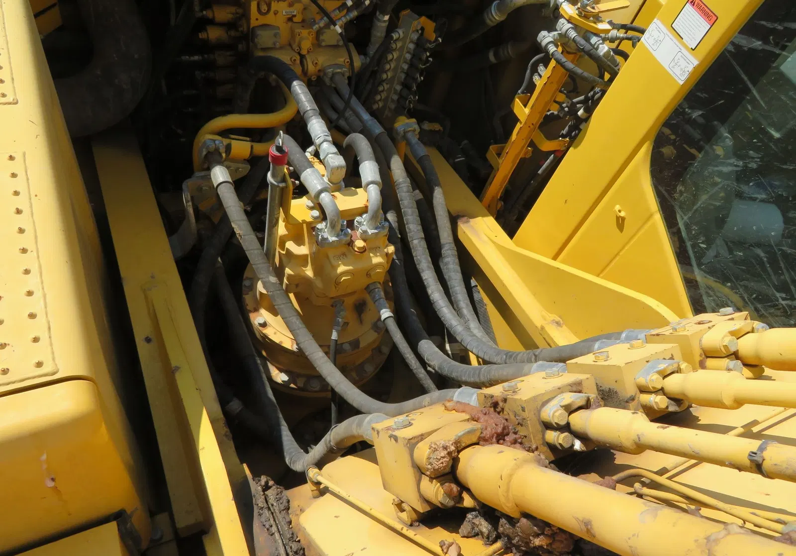 2016 Komatsu PC360LC-11