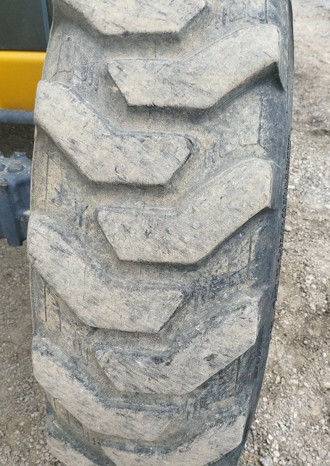 2017 Gehl DL1240
