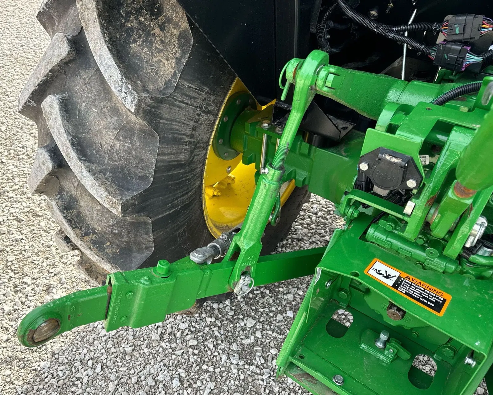 2022 John Deere 5075E