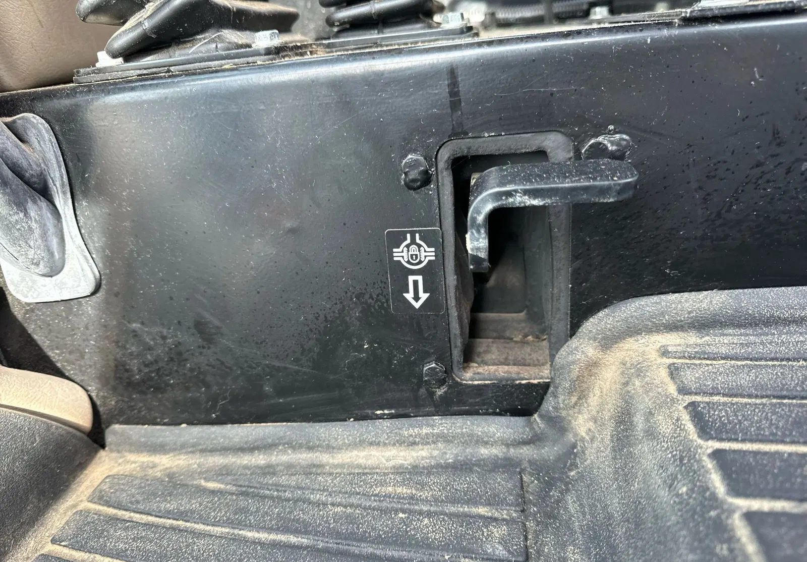 2022 John Deere 5075E