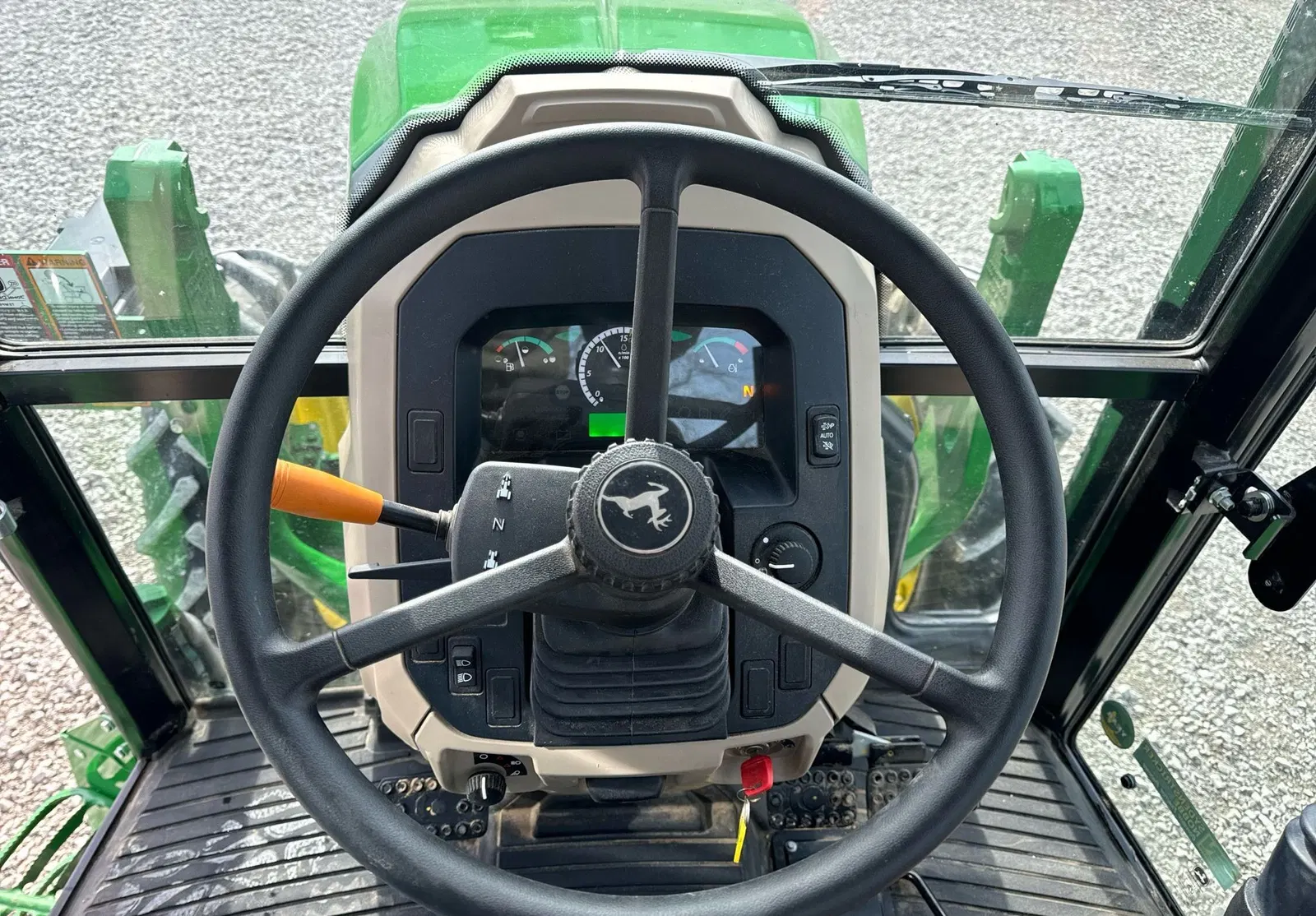 2022 John Deere 5075E