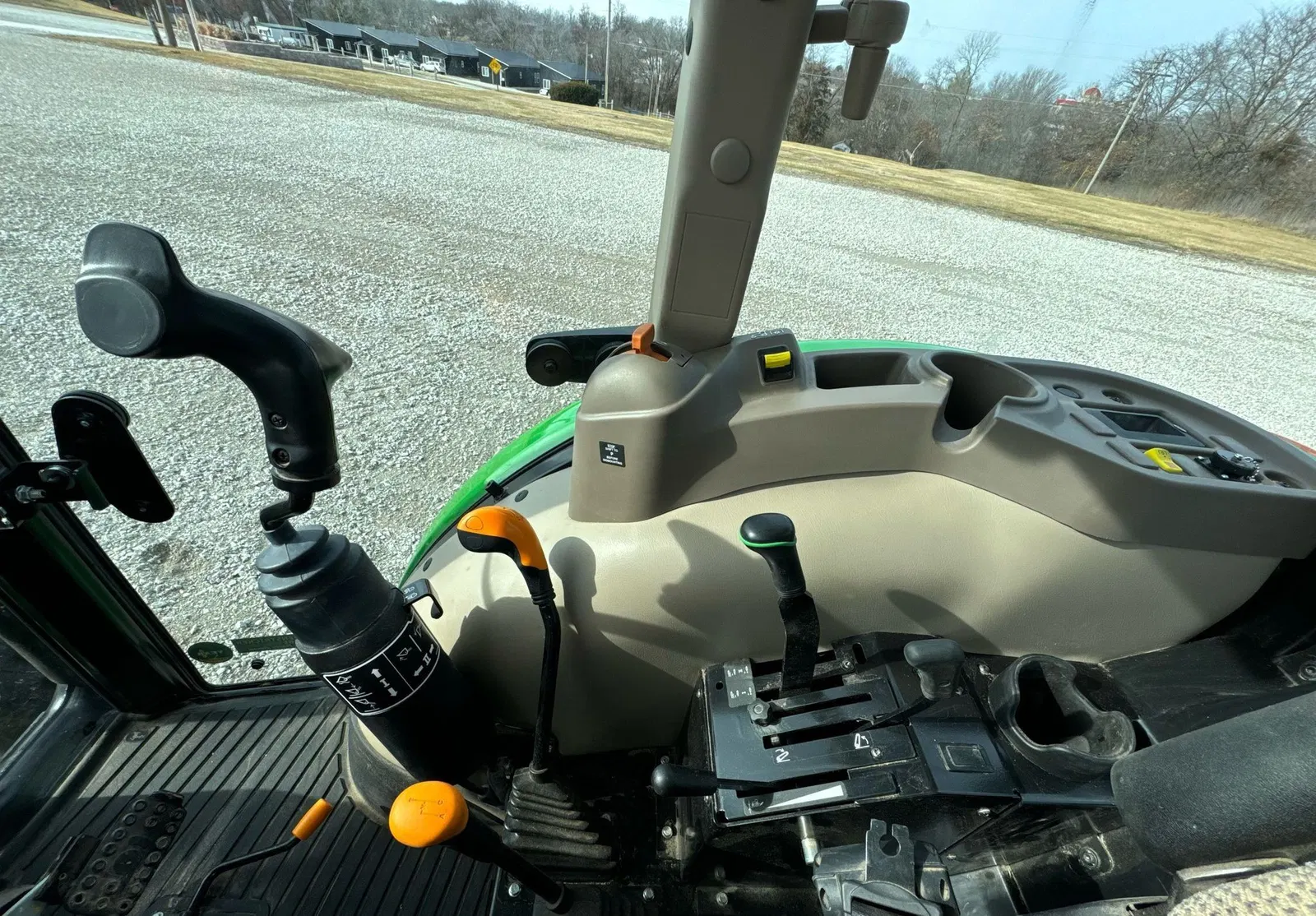 2022 John Deere 5075E