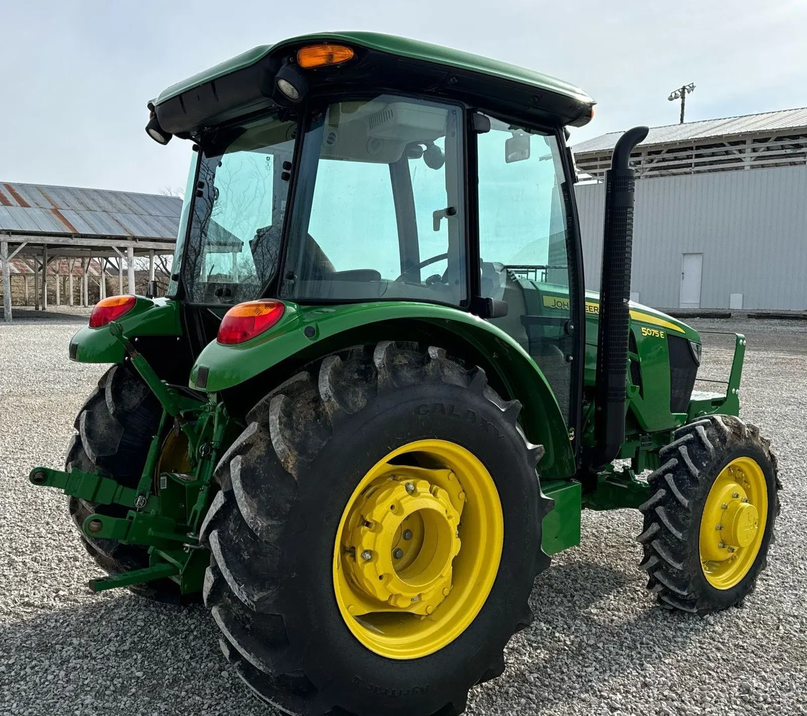 2022 John Deere 5075E