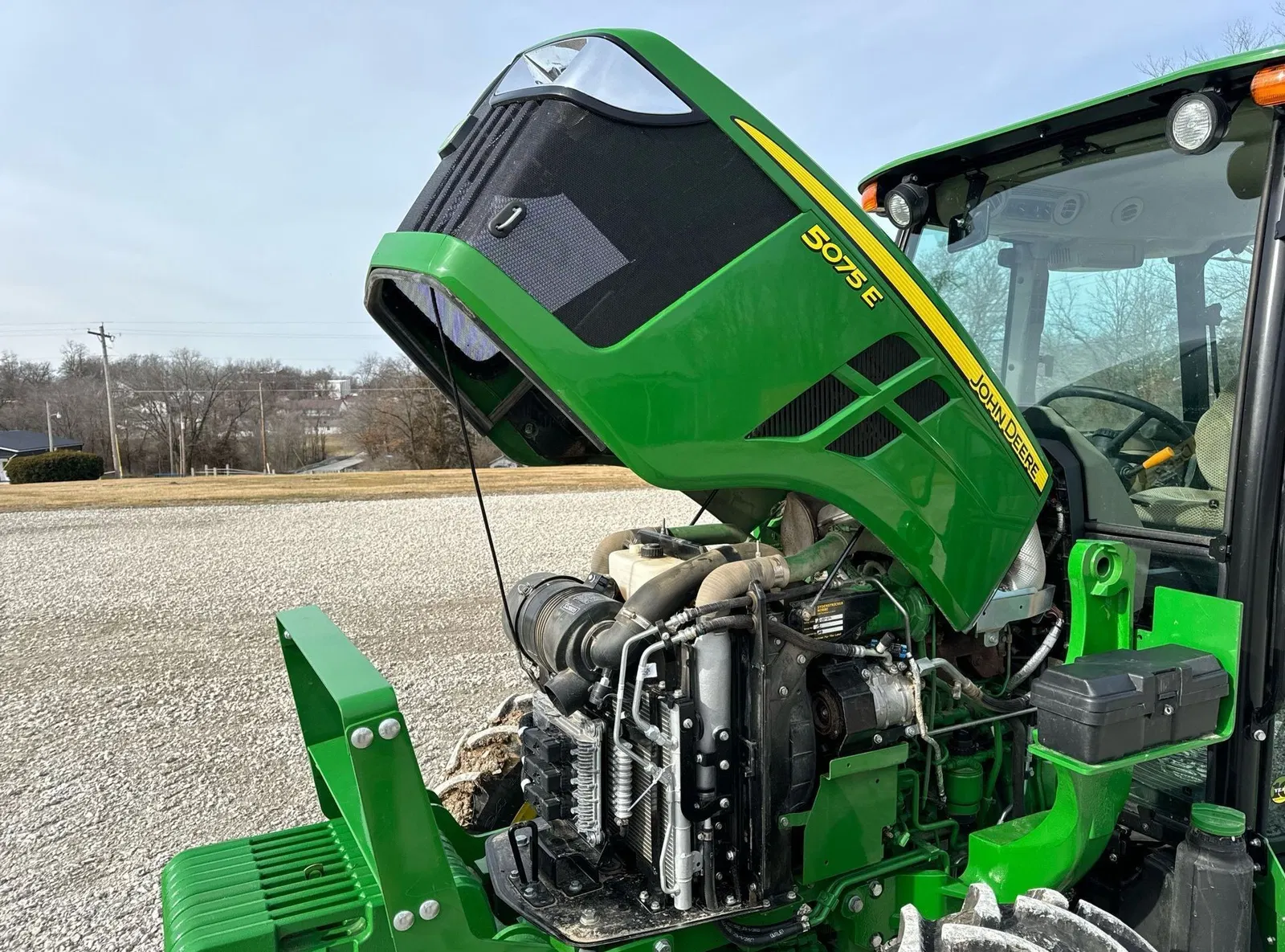 2022 John Deere 5075E
