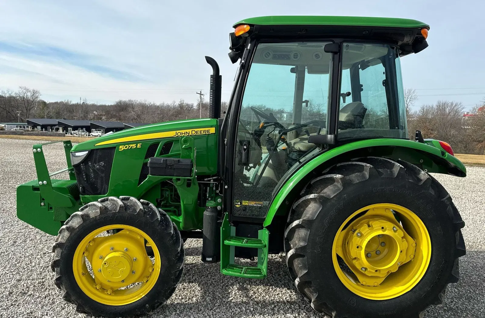 2022 John Deere 5075E
