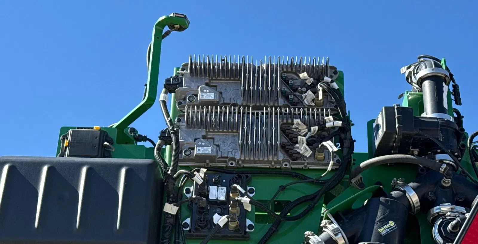 2025 John Deere 412R