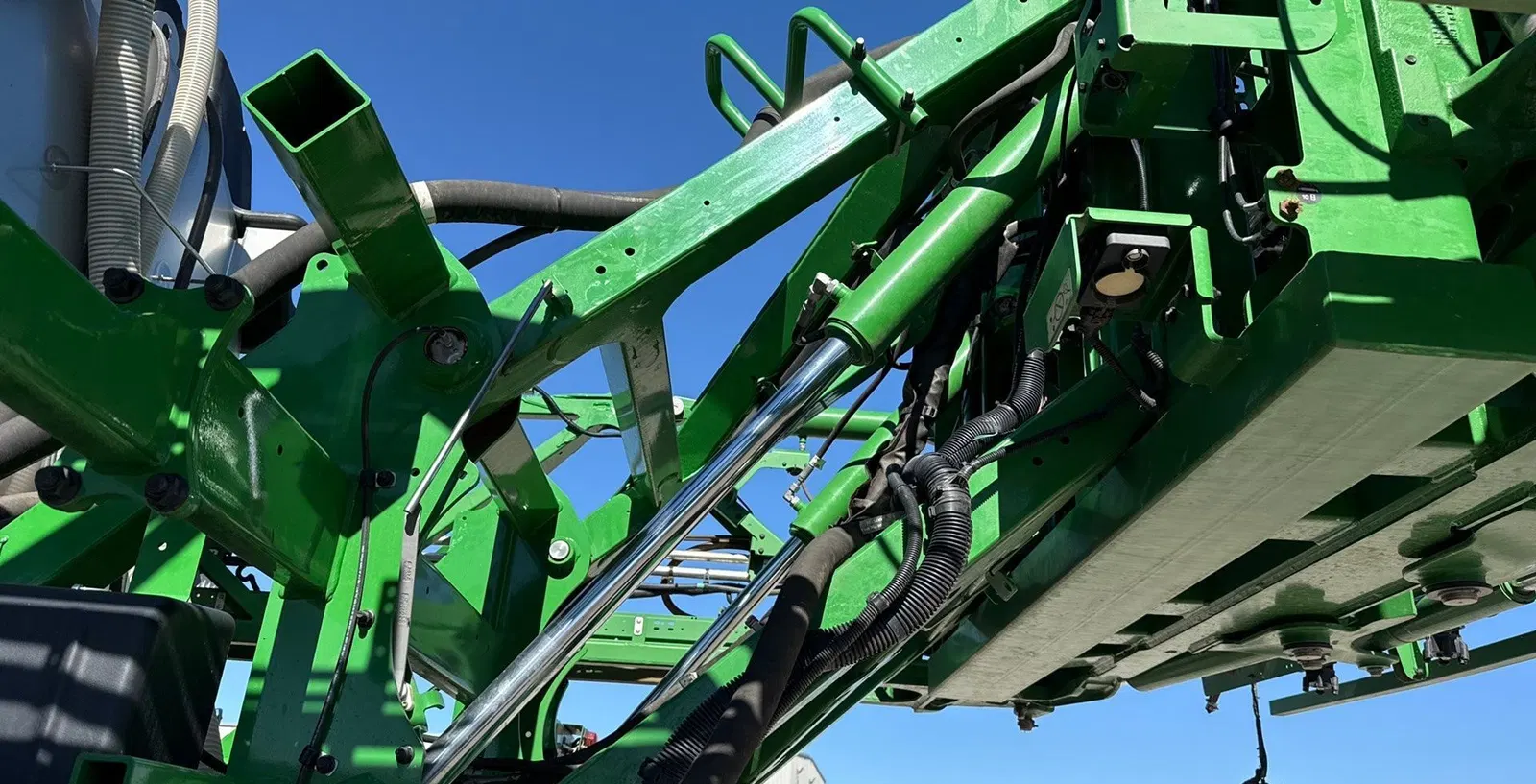 2025 John Deere 412R