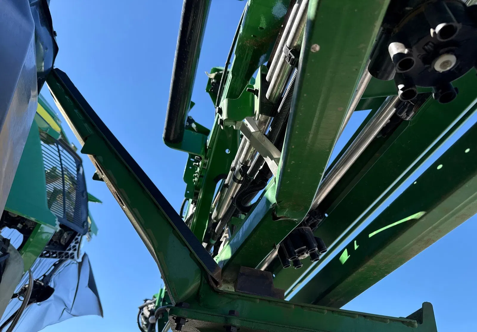 2025 John Deere 412R