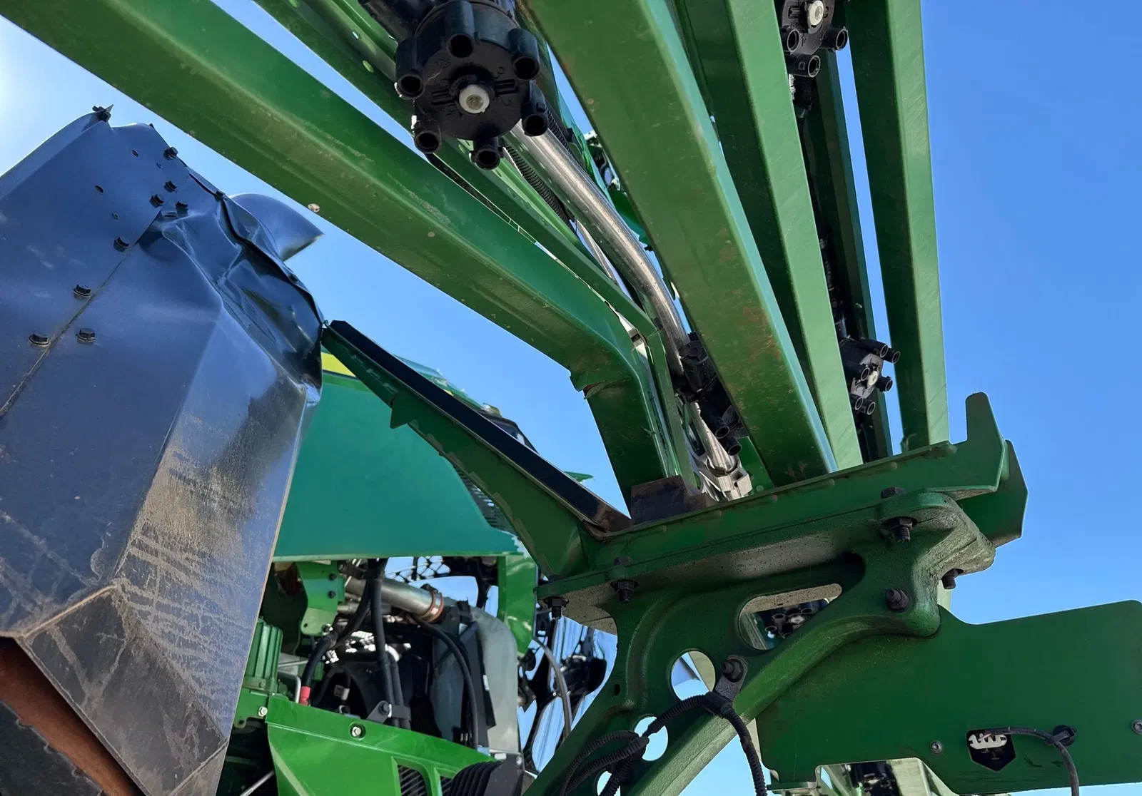 2025 John Deere 412R