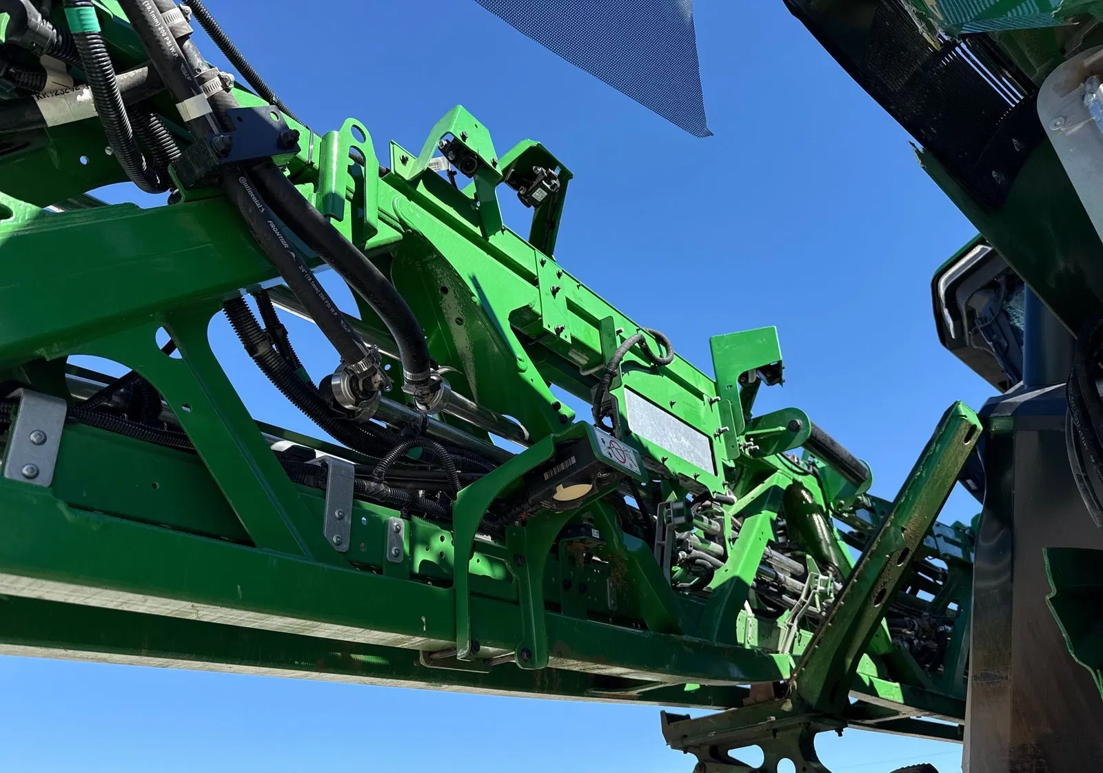 2025 John Deere 412R