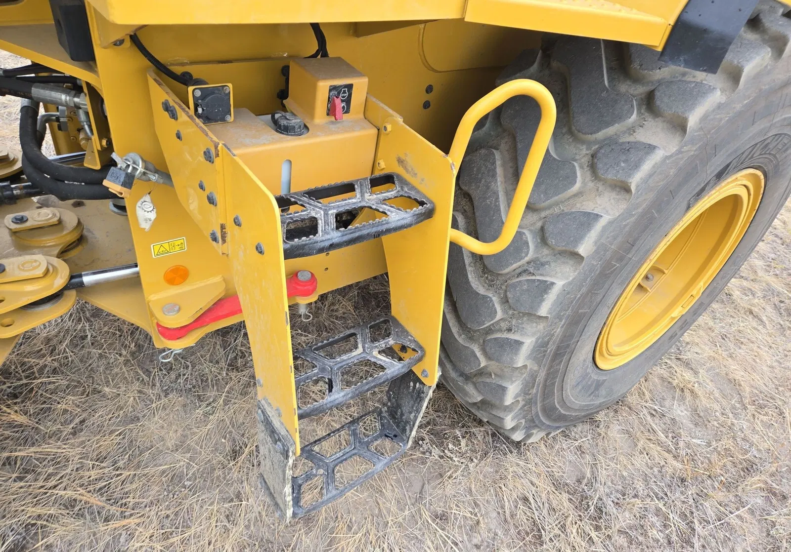 2023 Caterpillar 930M