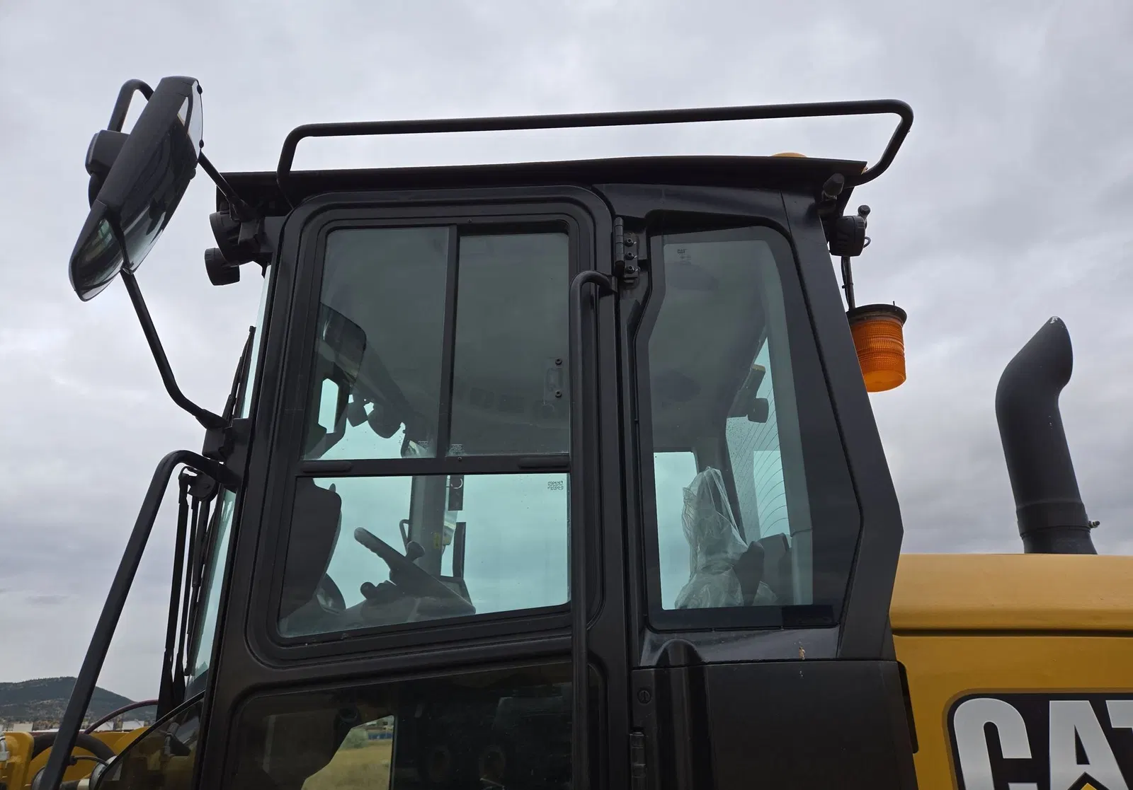 2023 Caterpillar 930M