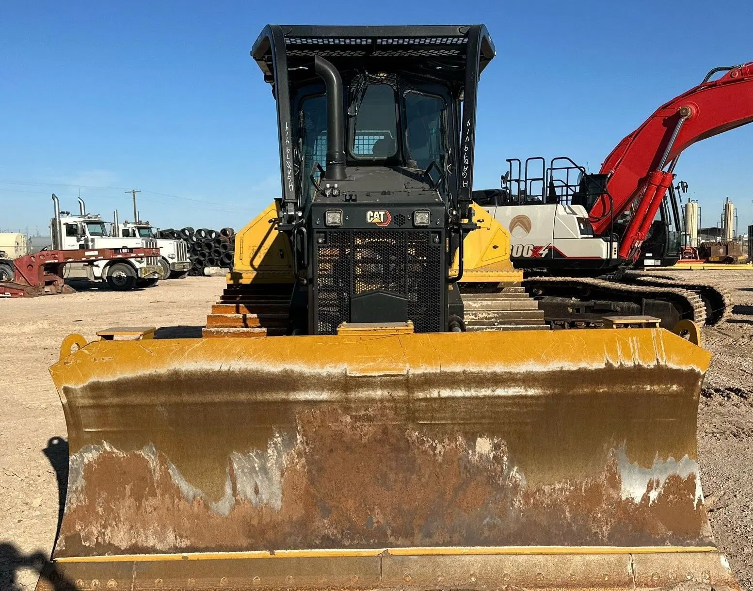 2022 Caterpillar D5