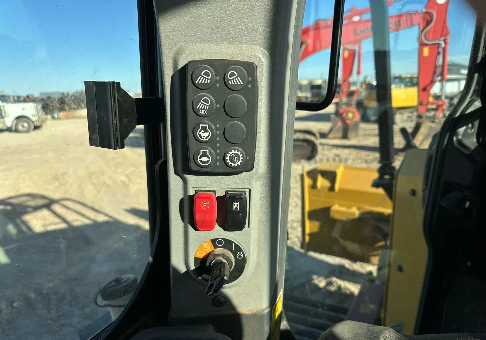 2022 Caterpillar D5