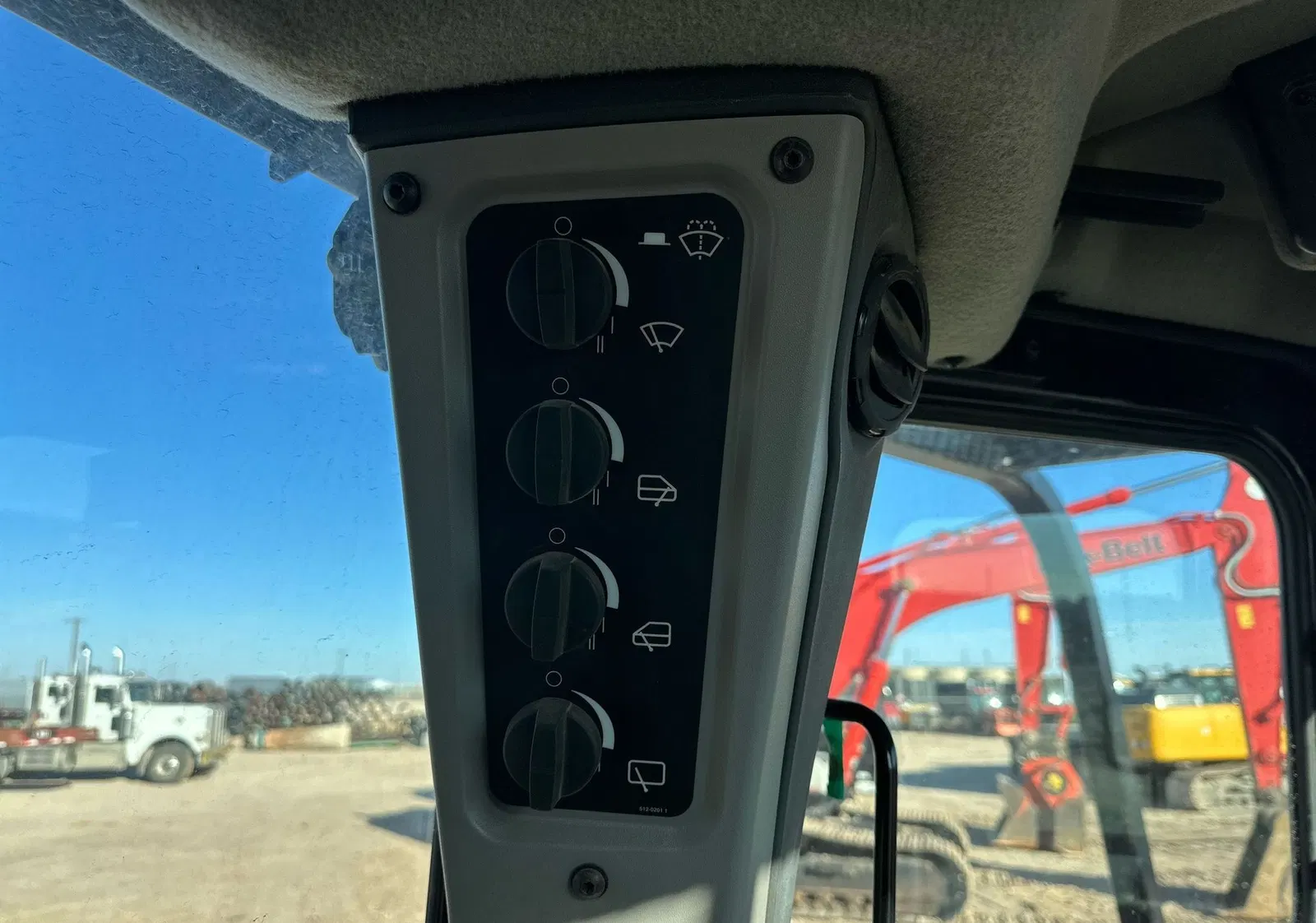 2022 Caterpillar D5