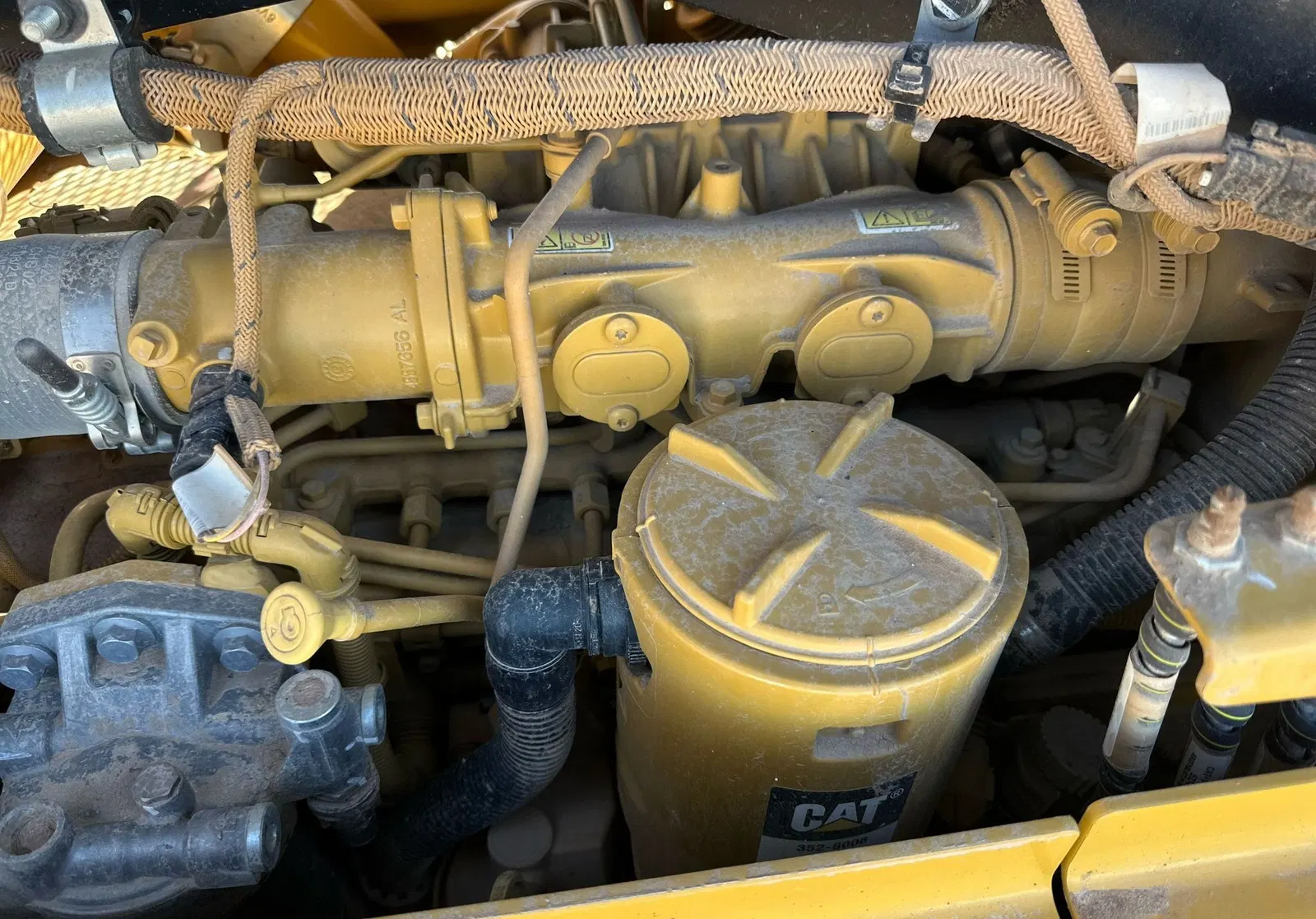 2022 Caterpillar D5