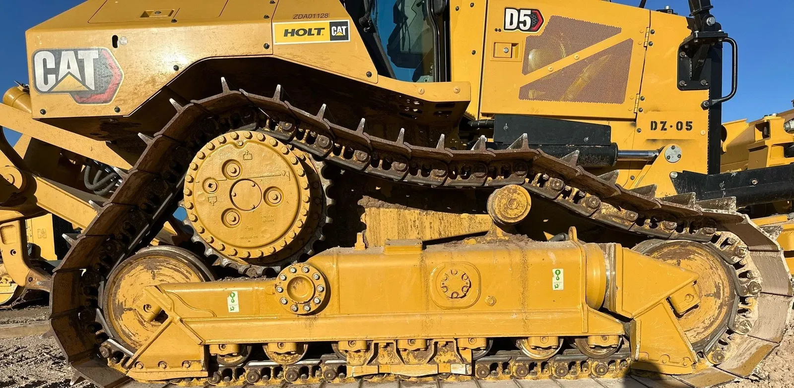 2022 Caterpillar D5