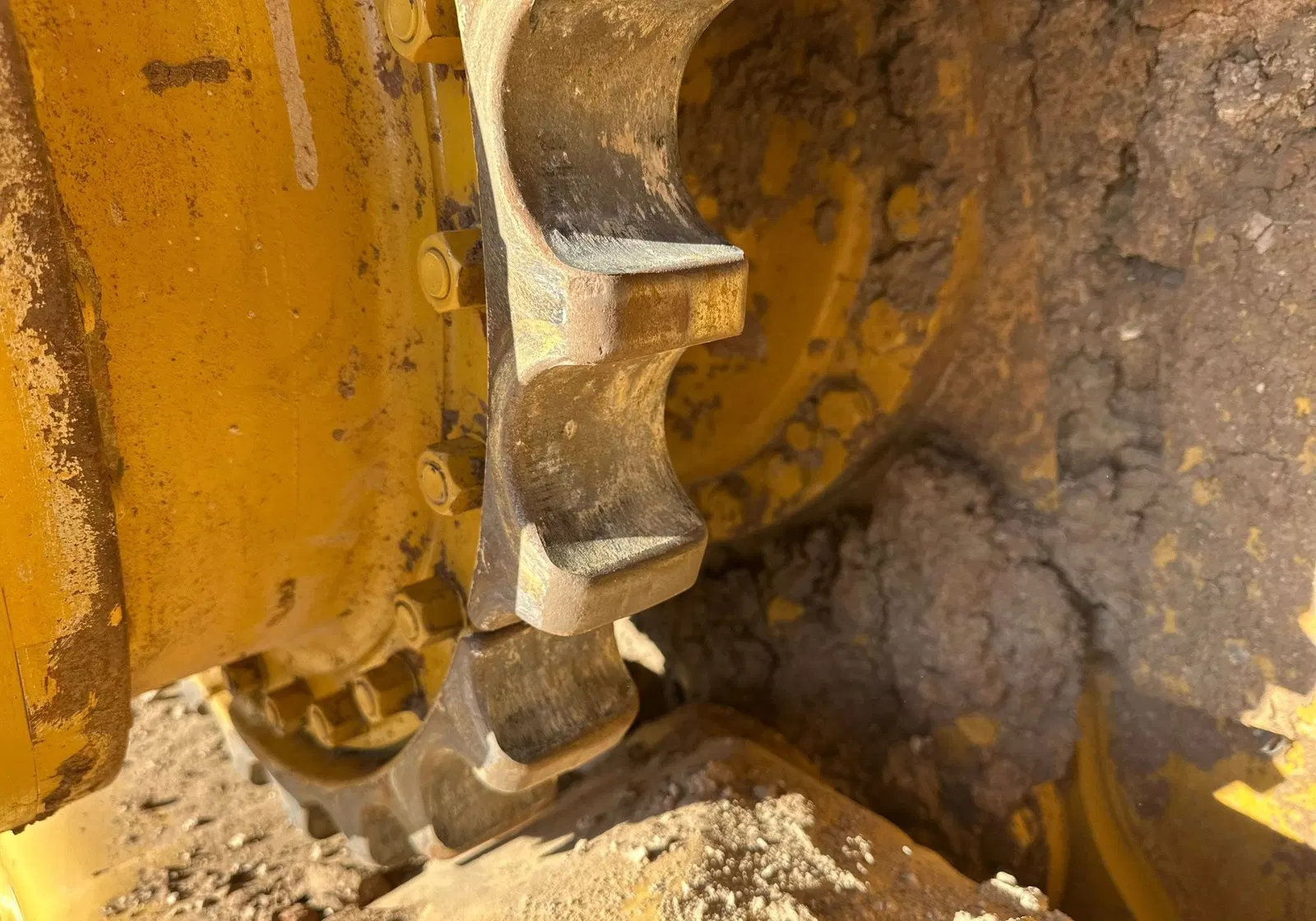 2022 Caterpillar D5