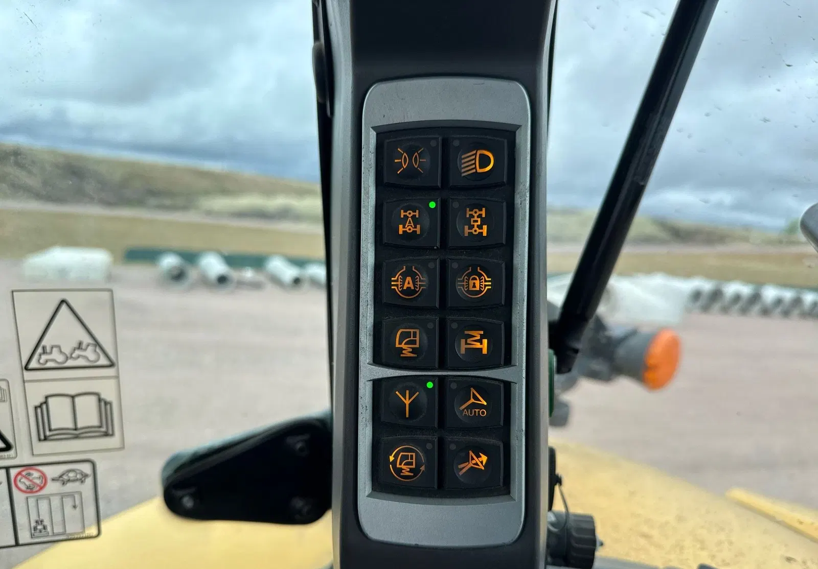 2016 Challenger MT675E