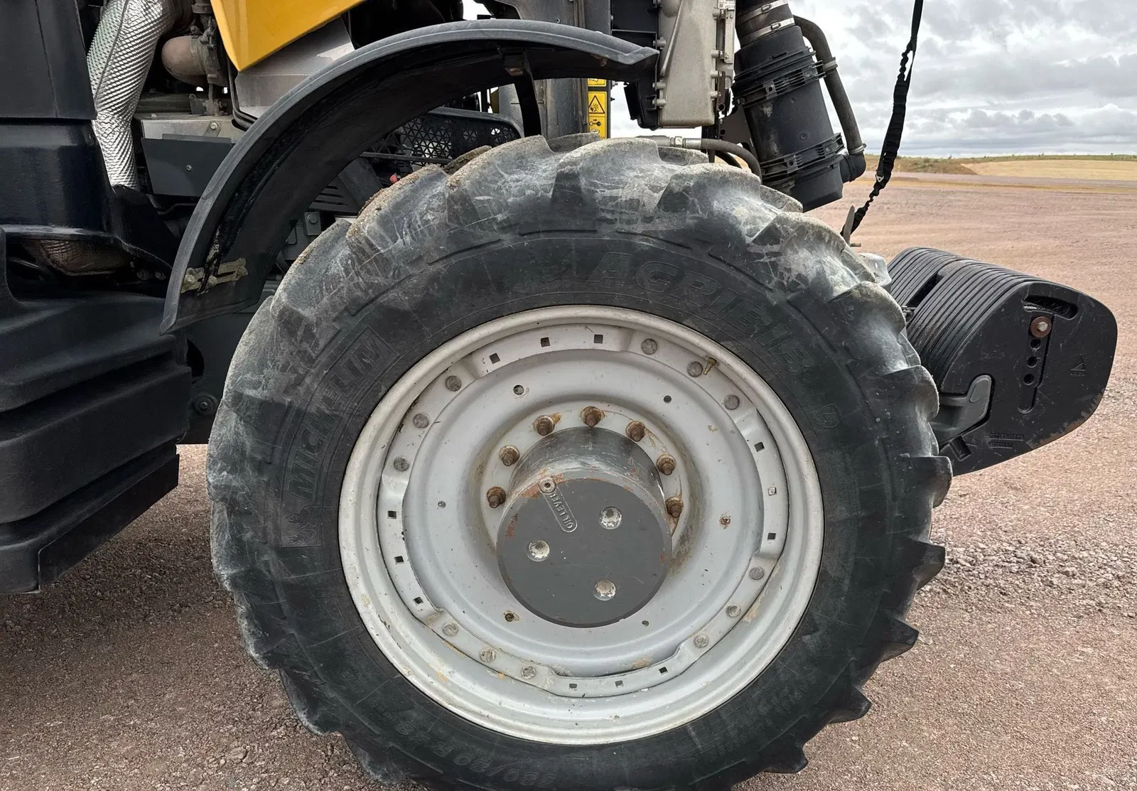 2016 Challenger MT675E