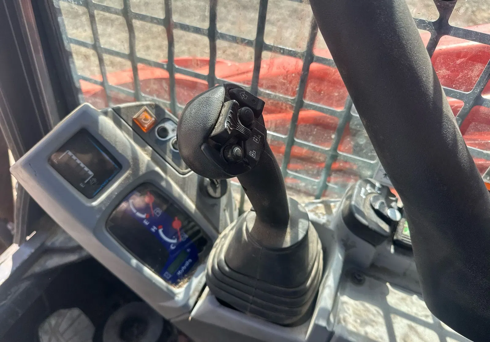 2023 Kubota SVL97-2