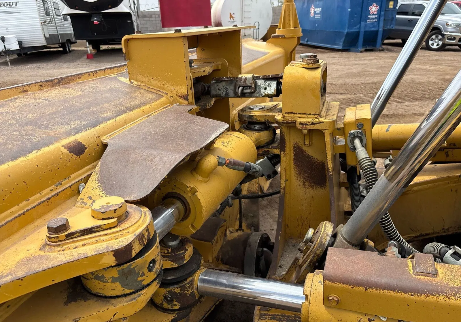 2017 Caterpillar D6T