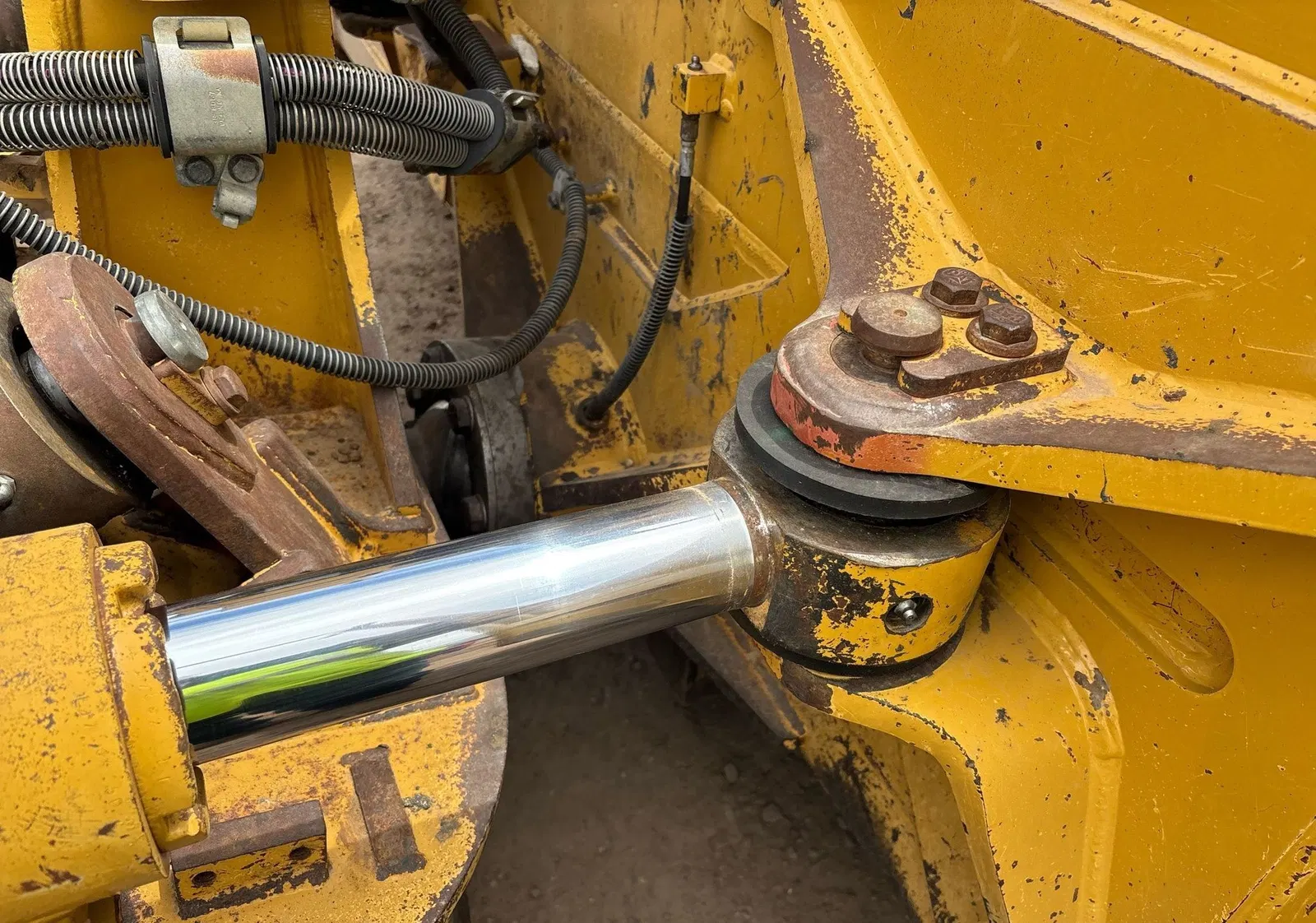 2017 Caterpillar D6T