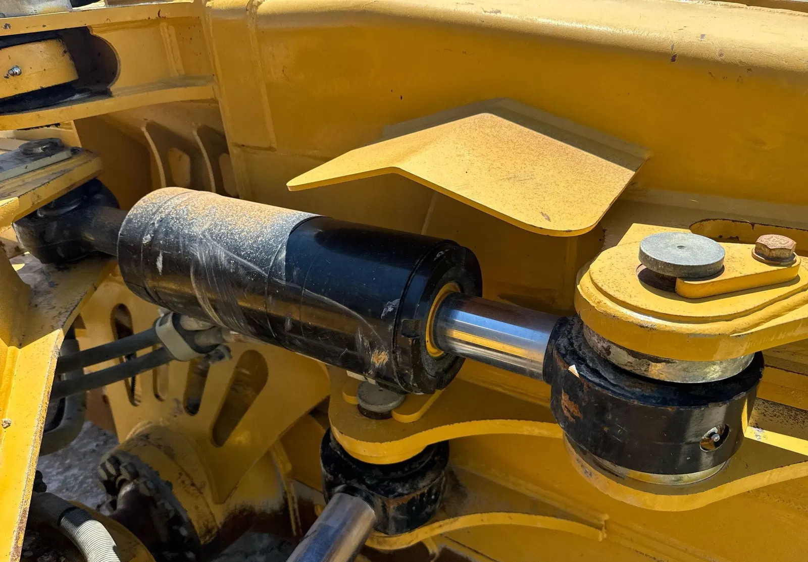 2023 Caterpillar D6
