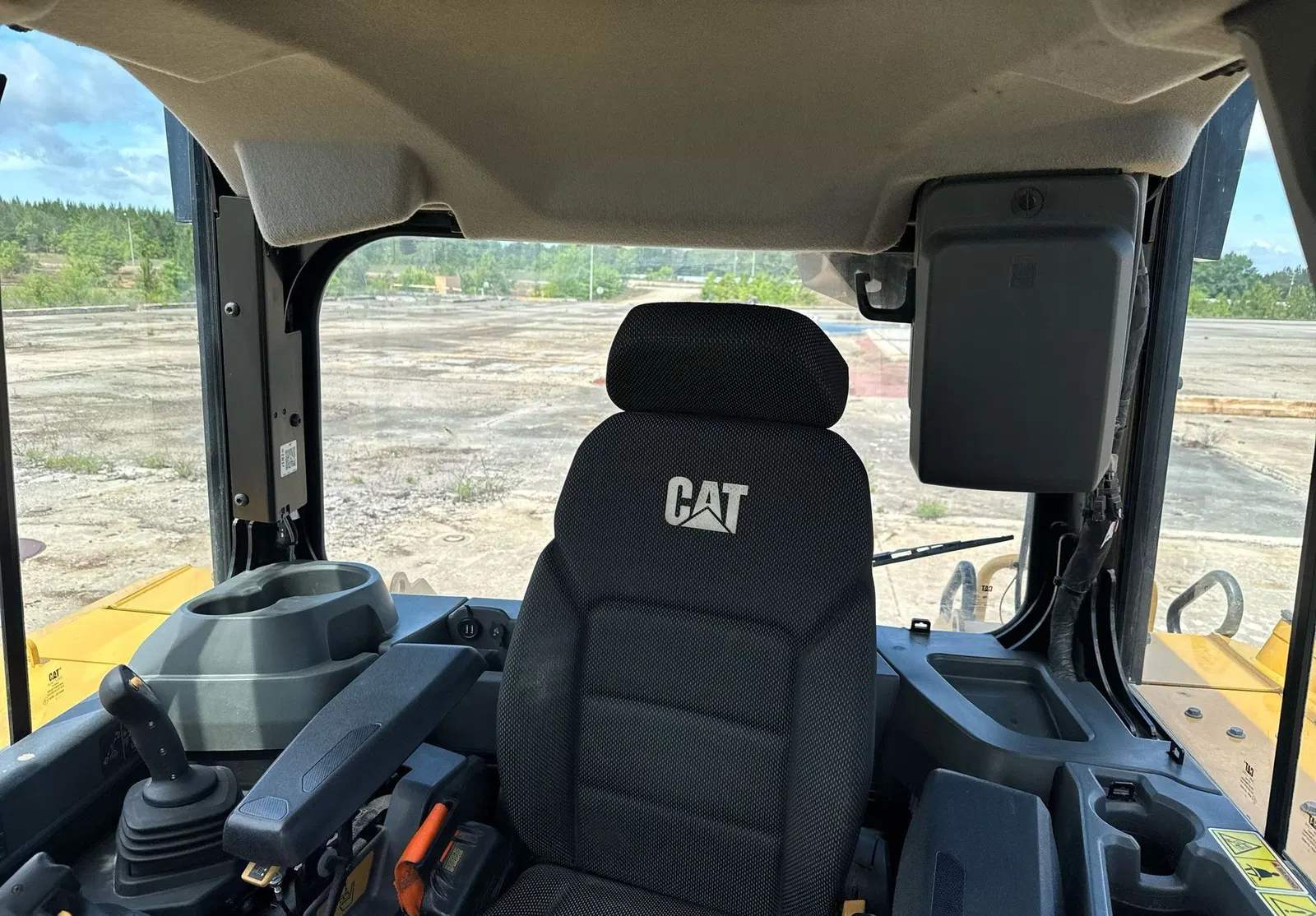 2023 Caterpillar D6