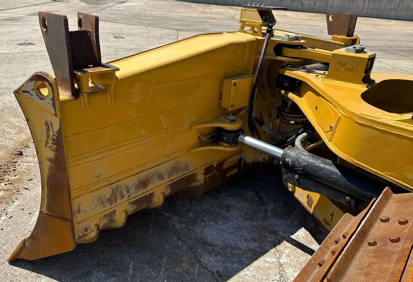 2023 Caterpillar D6