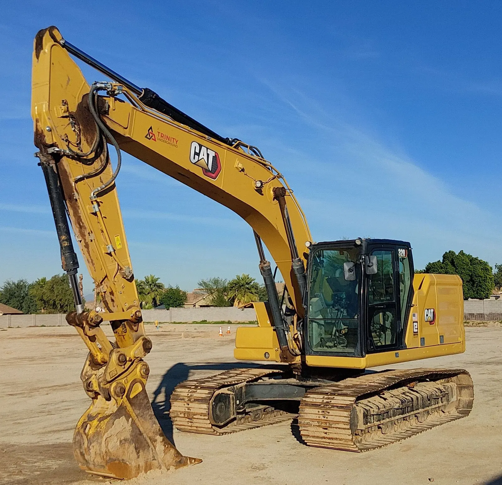 2022 Caterpillar 320