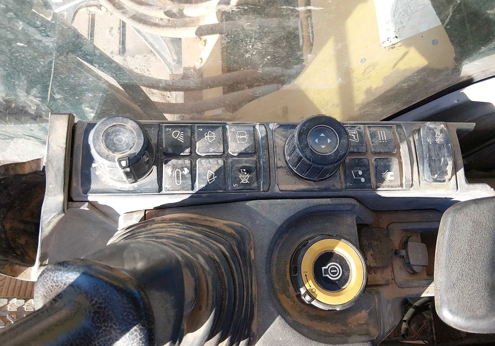 2022 Caterpillar 320
