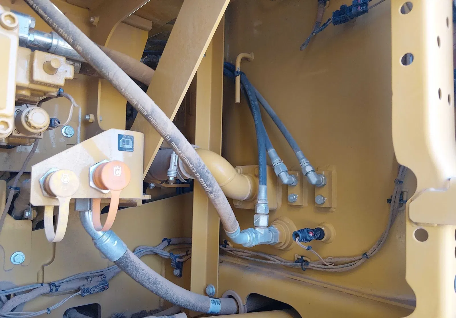 2022 Caterpillar 320