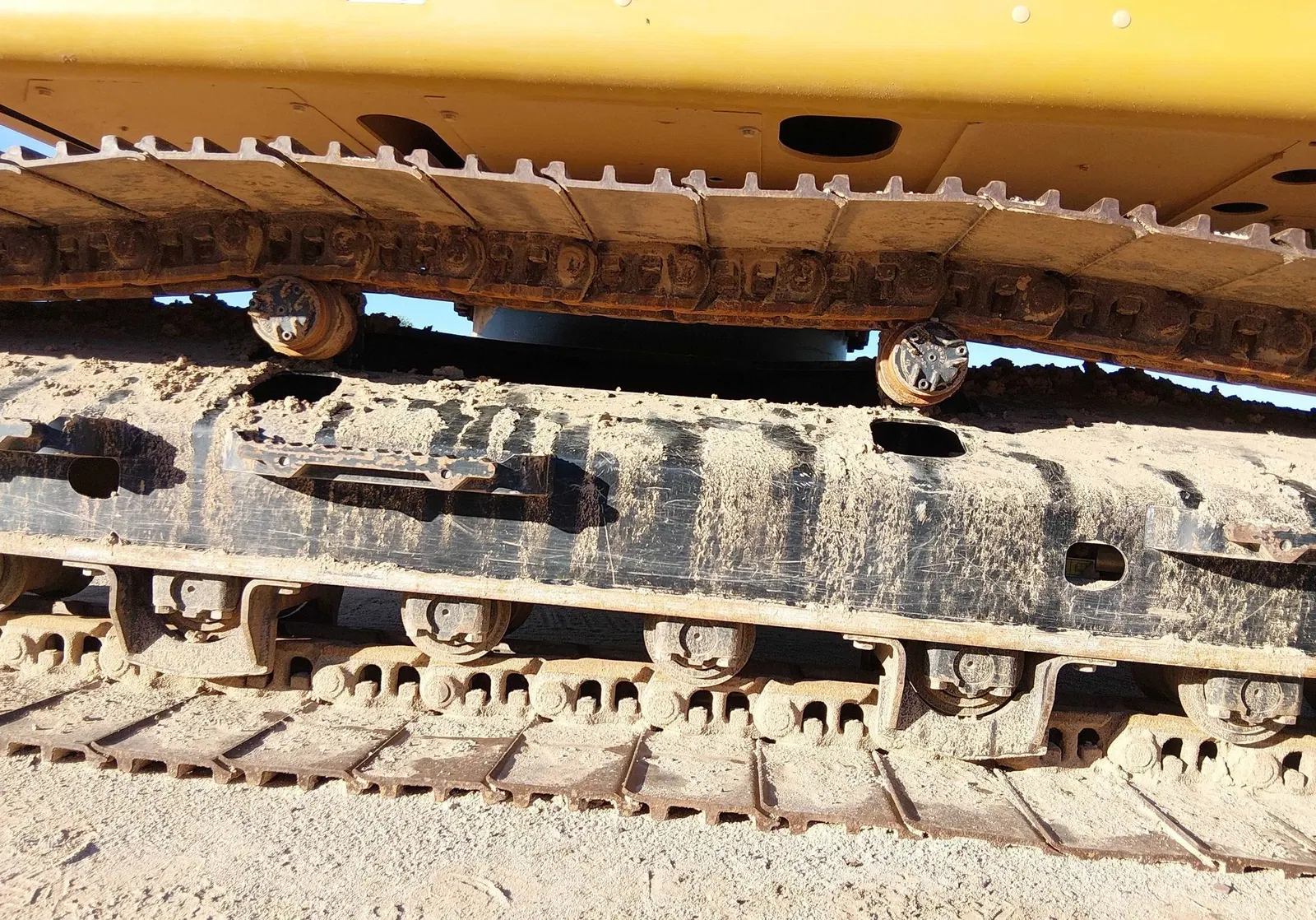 2022 Caterpillar 320