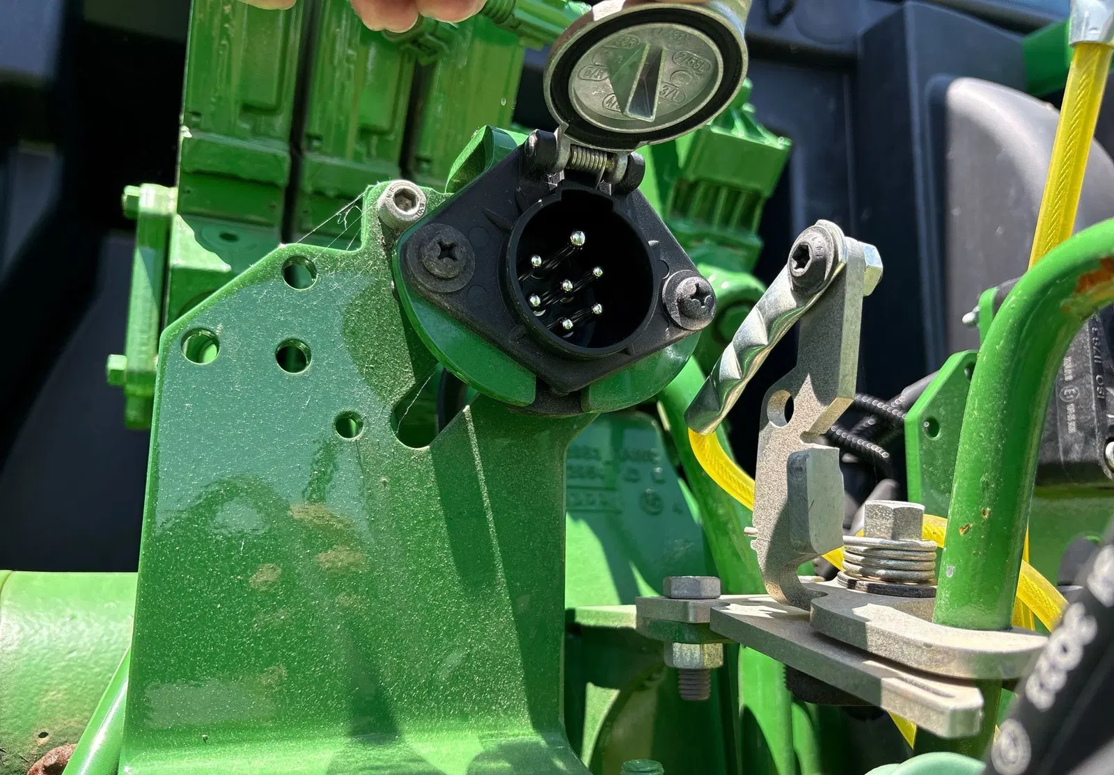 2024 John Deere 6R