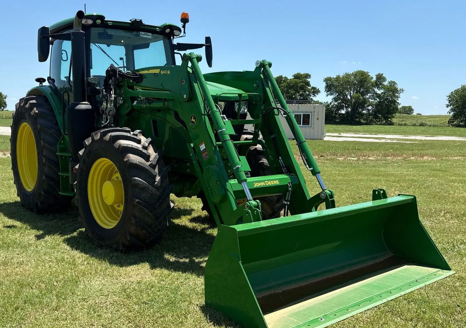 2024 John Deere 6R