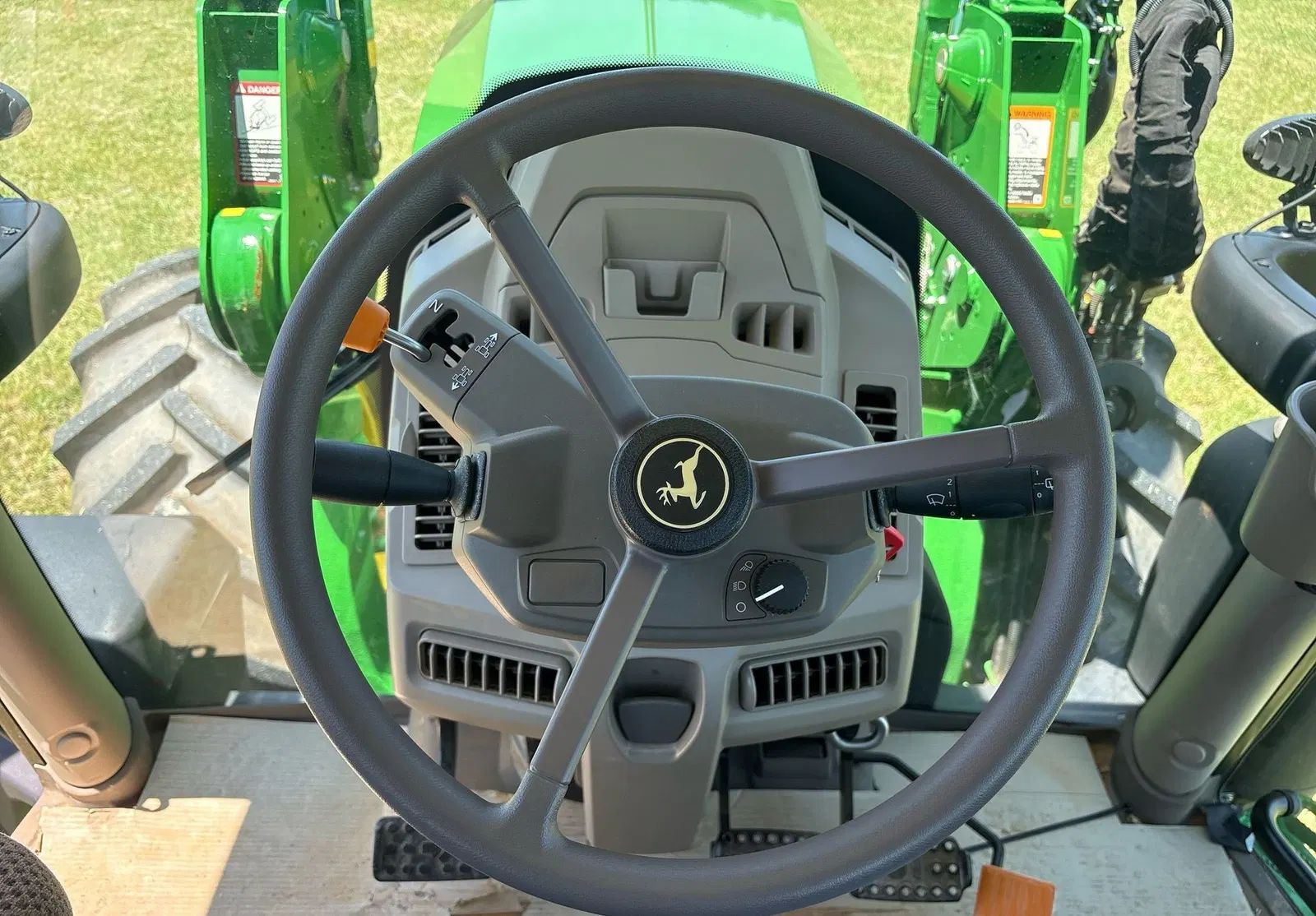 2024 John Deere 6R