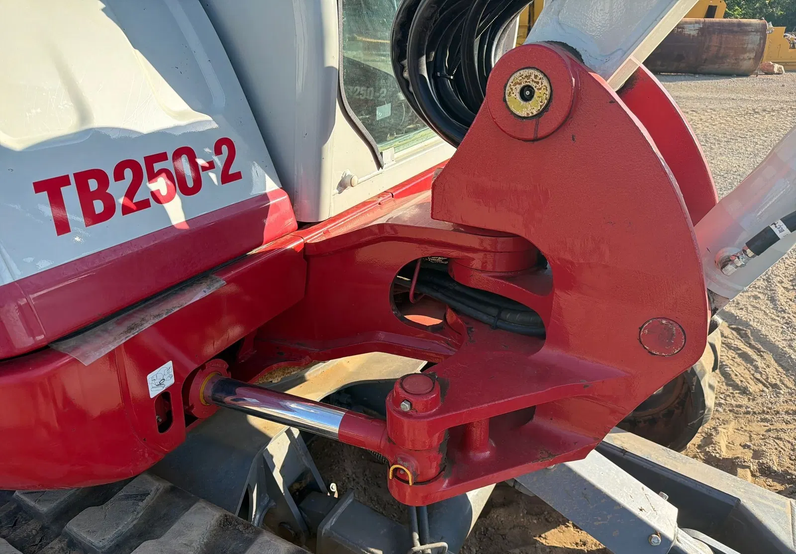 2024 Takeuchi TB250-2