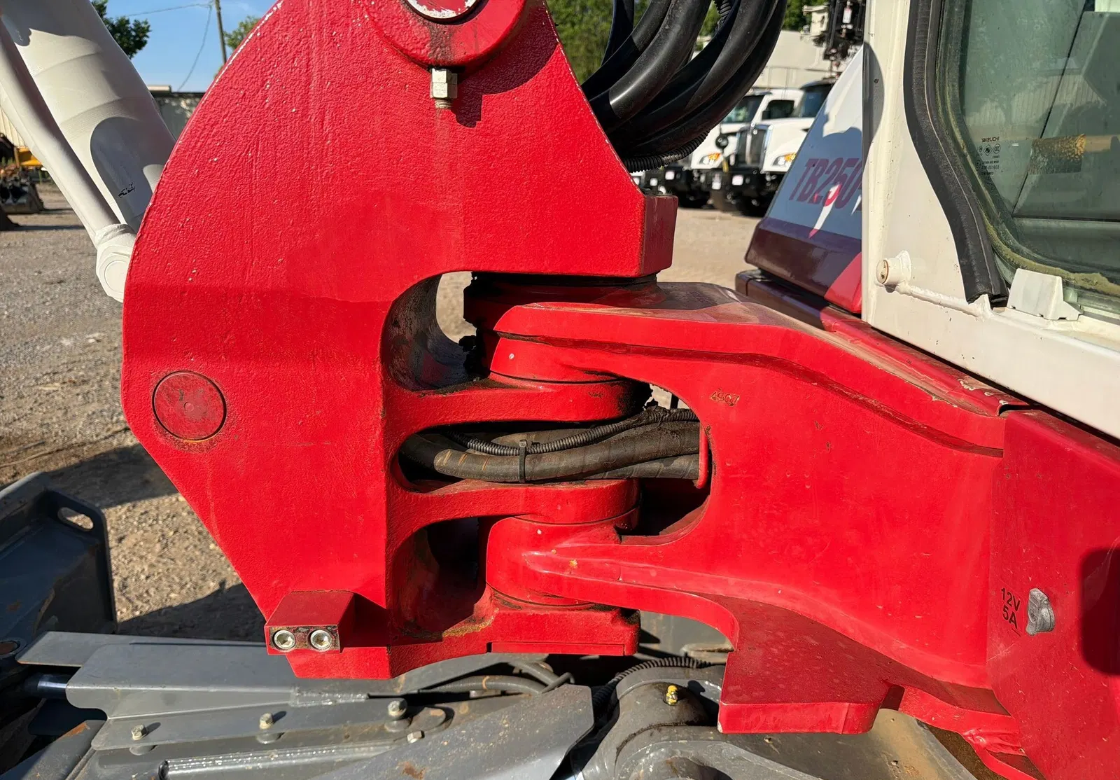 2024 Takeuchi TB250-2