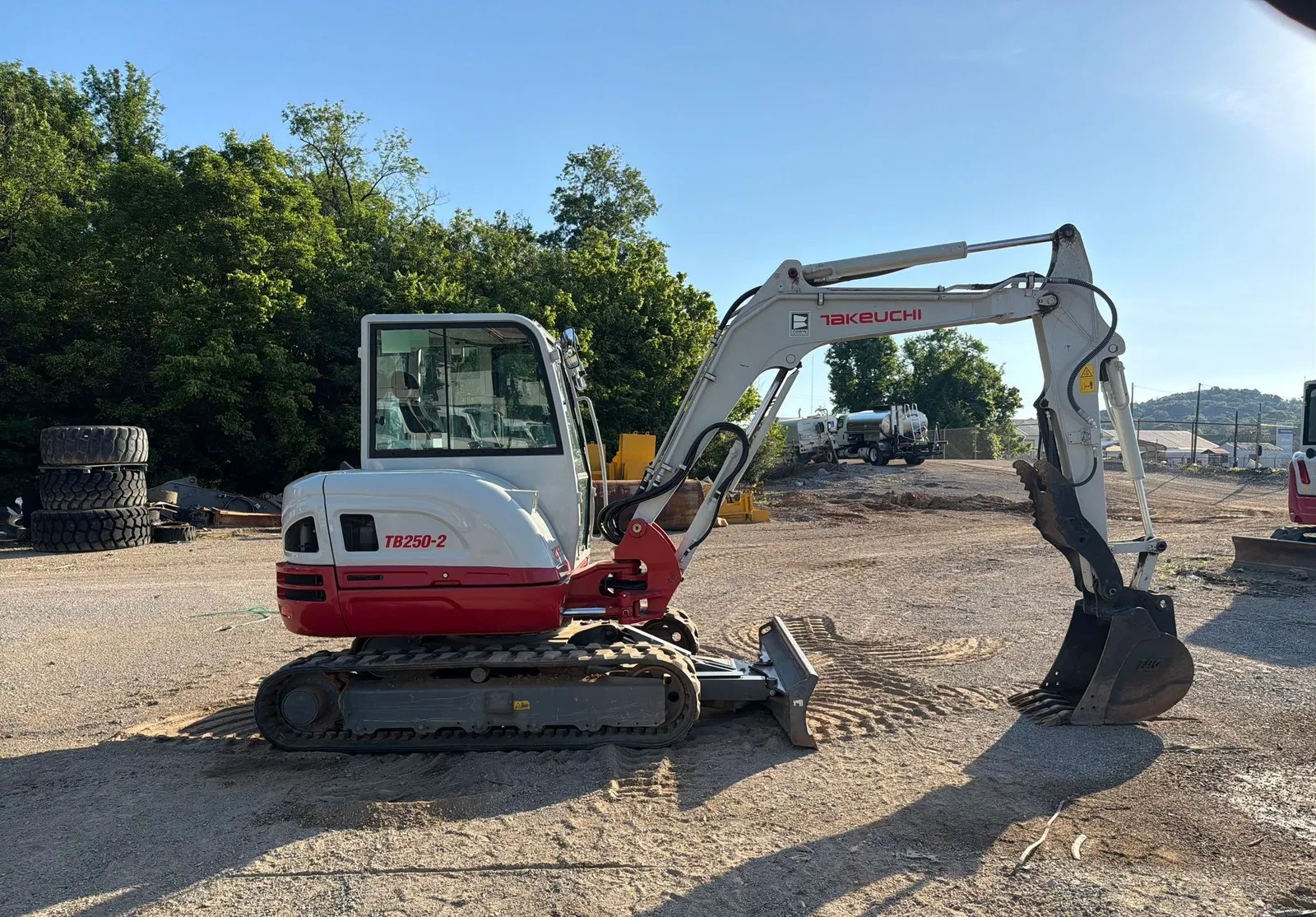 2024 Takeuchi TB250-2