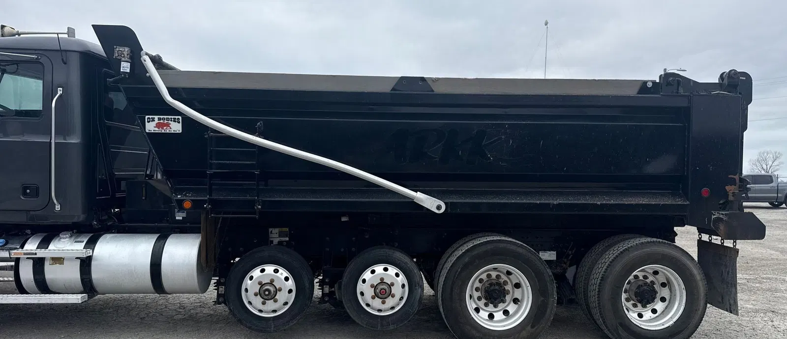 2023 Mack Granite